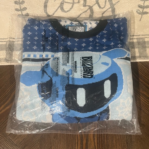 Brand New Overwatch Blue Sweater XL - Picture 4 of 5